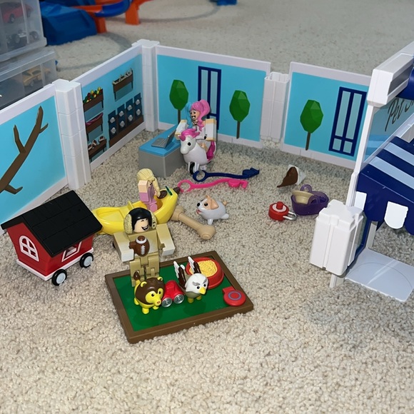 Roblox adopt me play set - Picture 2 of 9